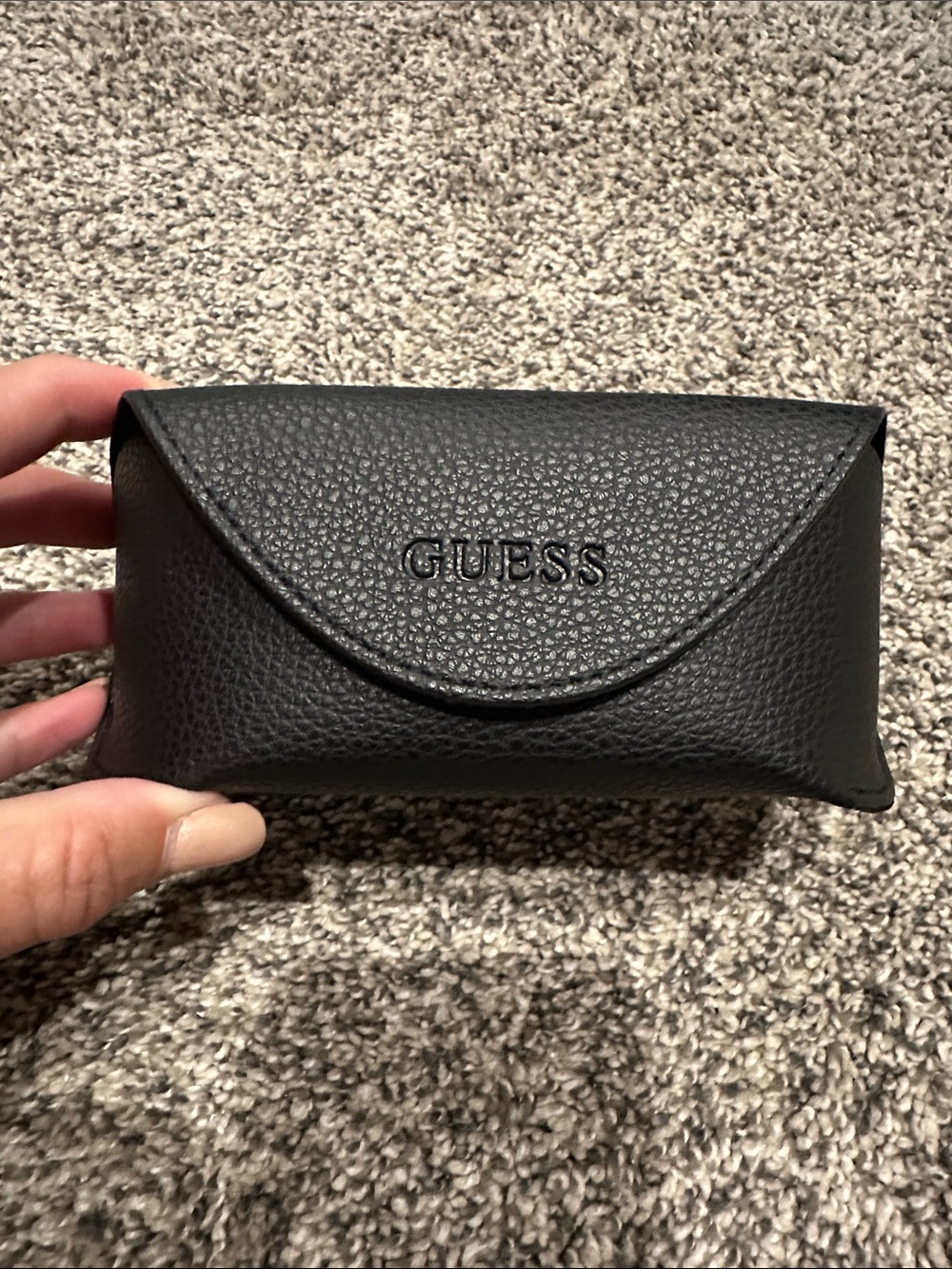 😎NWOT Guess Tortoiseshell Sunglasses with Black Lenses - Picture 7 of 7